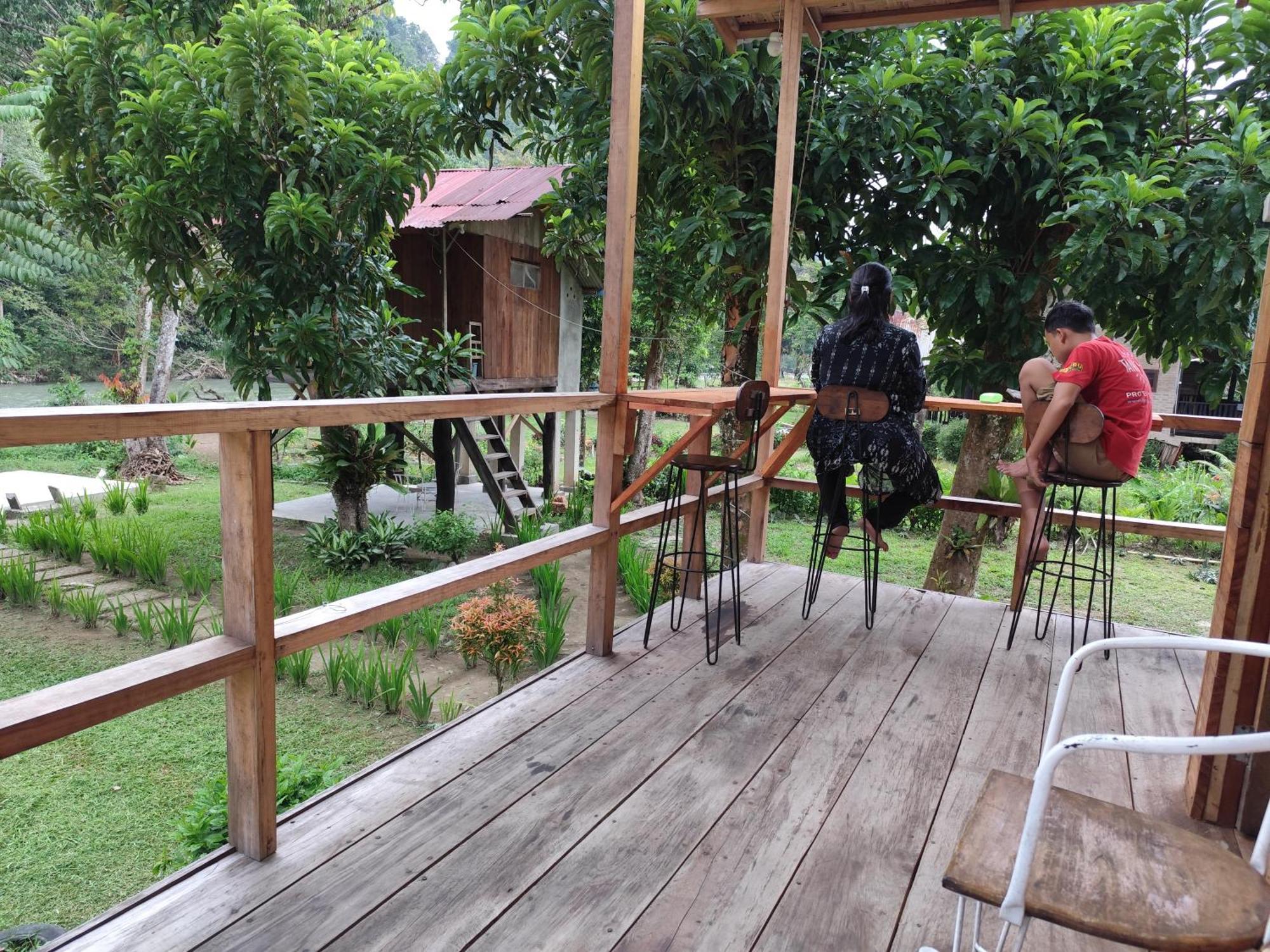 Bua Guesthouse Tangkahan Exterior foto